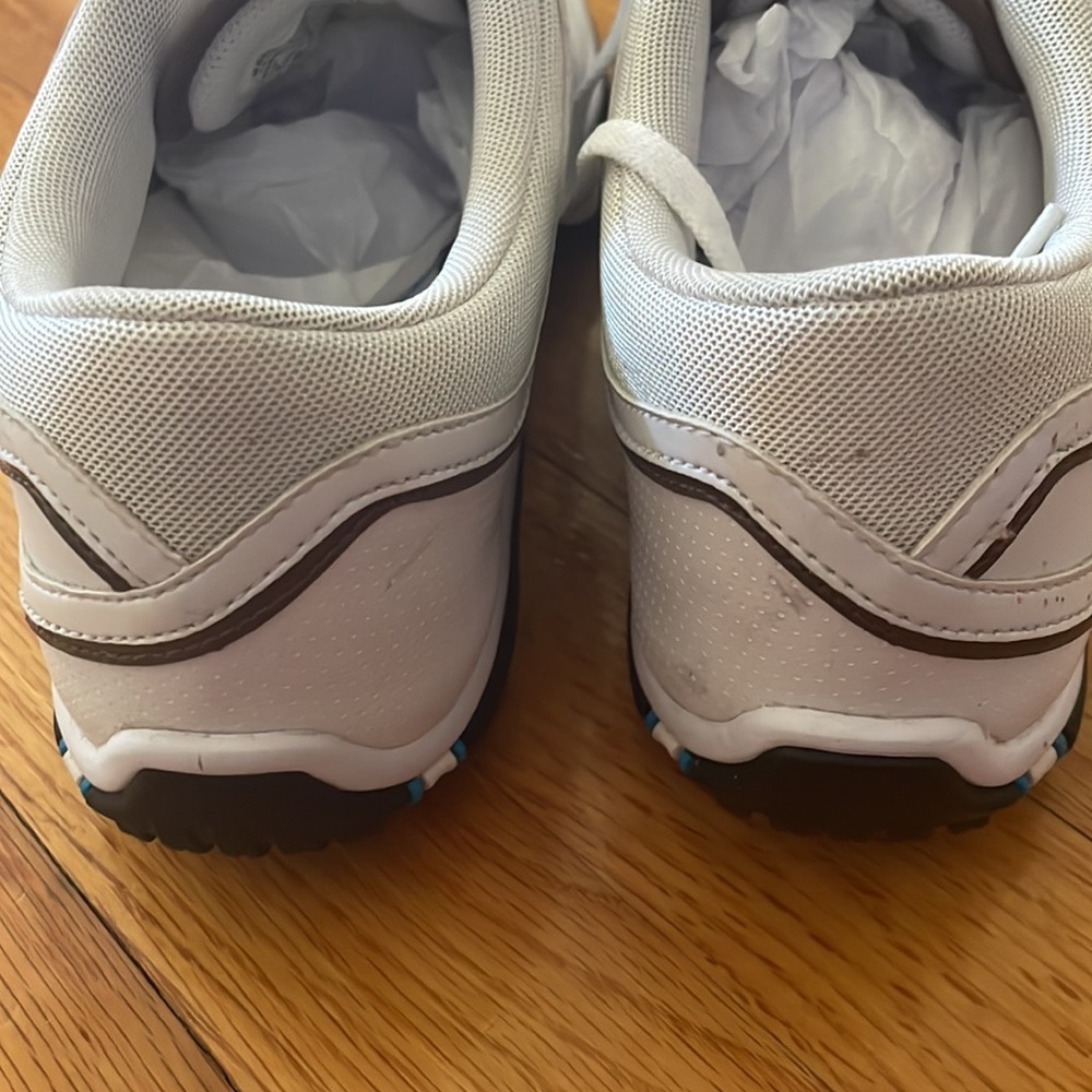 Nike Leather Golf Shoes For Women View 2